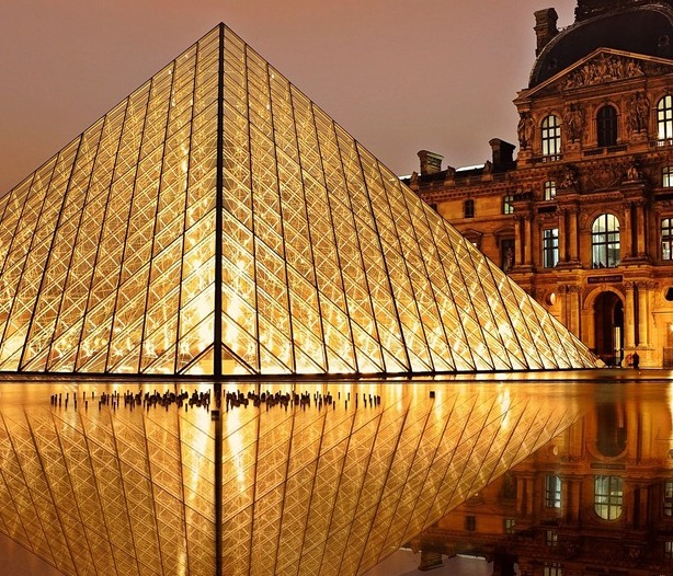 louvre-museu-noite.jpg